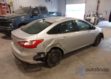 2012 Ford Focus Se из США, поврежденный, VIN 1FAHP3F22CL195777